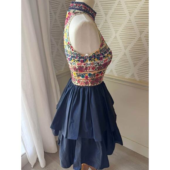 Sherri Hill Size 2 Embroidered Sequin Halter Formal Evening Prom Dress - Picture 7 of 10